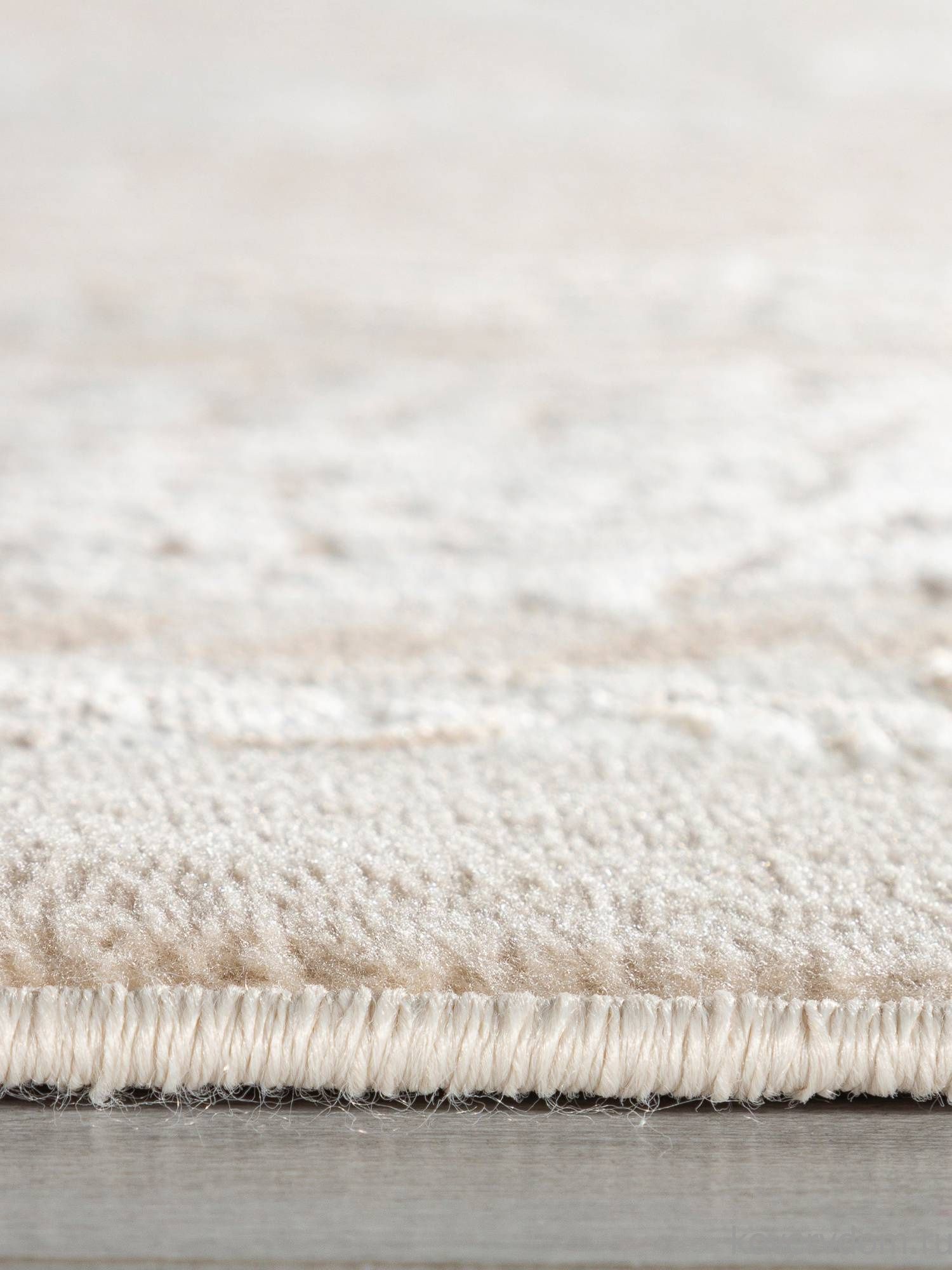 Ковер SIESTA M048A WHITE / LIGHT BEIGE Ковер SIESTA M048A WHITE / LIGHT BEIGE