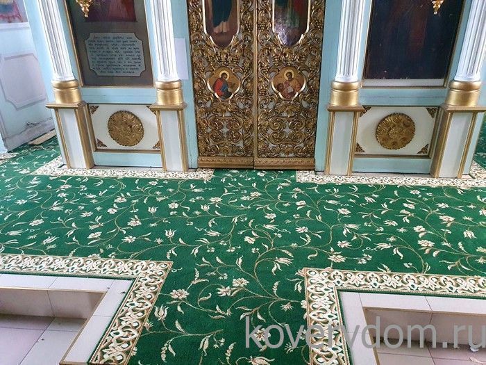 Полушерстяное ковровое покрытие в храм с укладкой в алтарь на солею и дорожка Полушерстяное ковровое покрытие в храм с укладкой в алтарь на солею и дорожка