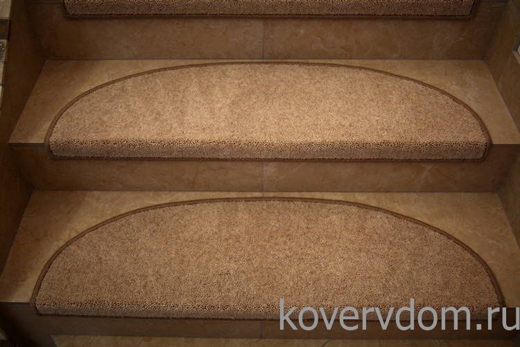 Ковровые ступеньки HIGHT-класс с укладкой на лестницу Ковровые ступеньки HIGHT-класс с укладкой на лестницу